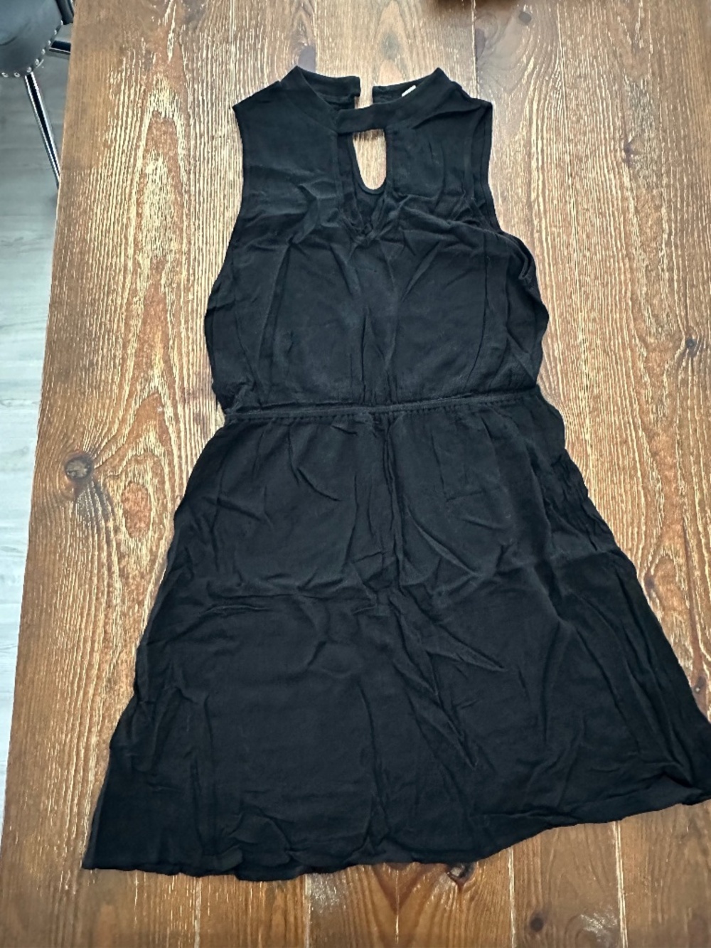 Full tilt black sleeveless short dress Size medium